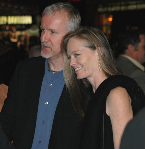 Oh Gee: Weightless Flight with James Cameron Goes Up for Bid
